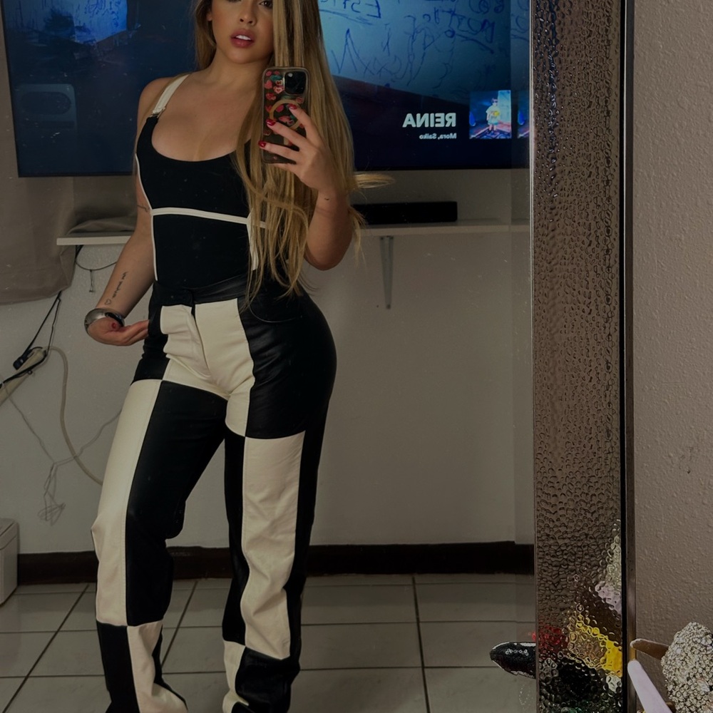 Pants - Picture 2 of 2